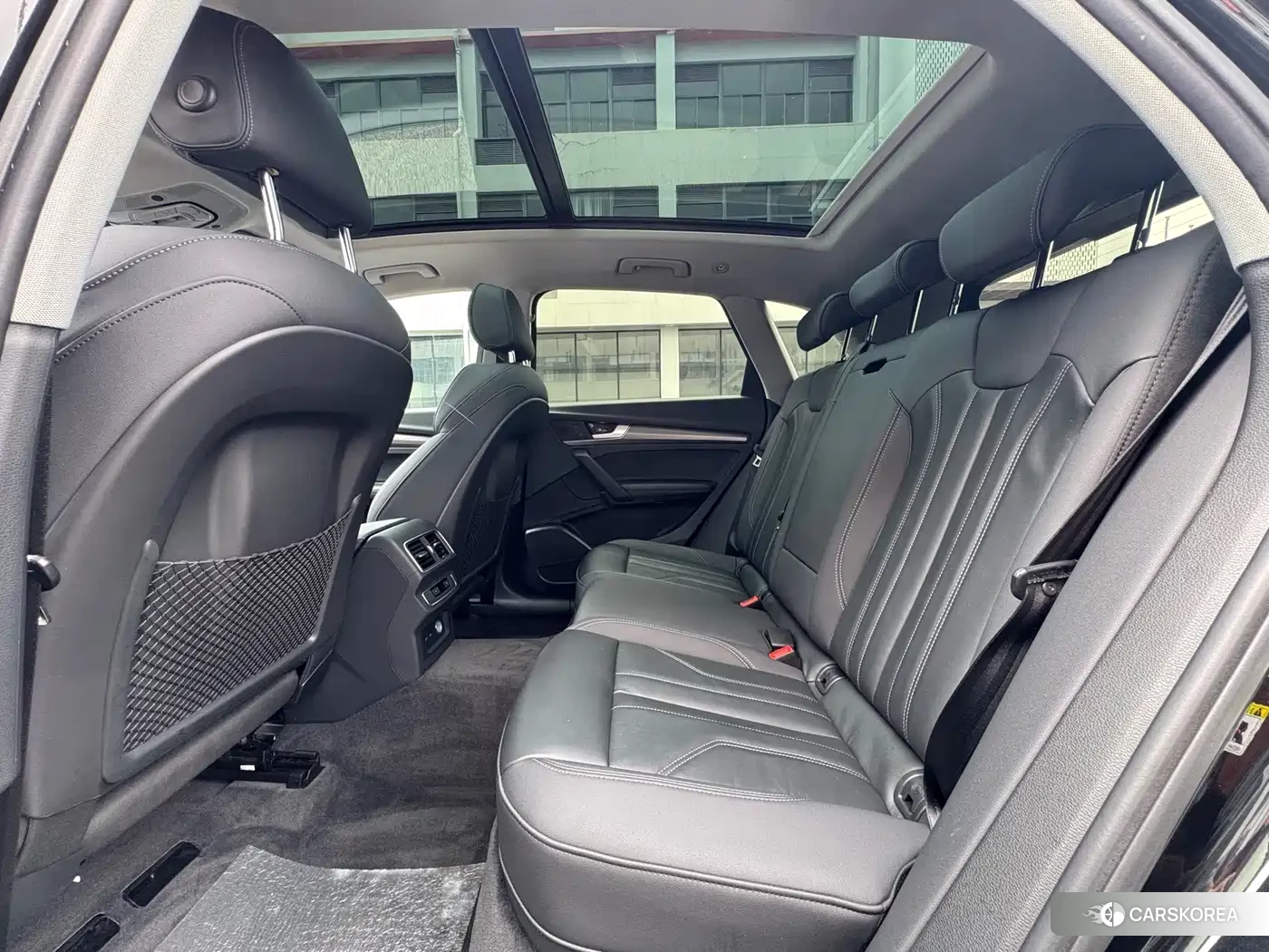 Audi Q5L 2022 Черный из Китая, фото 3