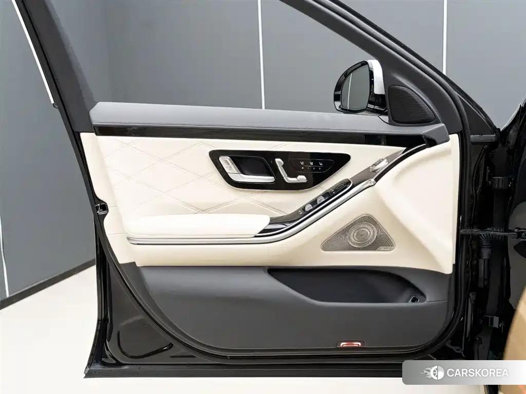 Mercedes-Benz Maybach S-Class 2025 Черный из Китая, фото 3