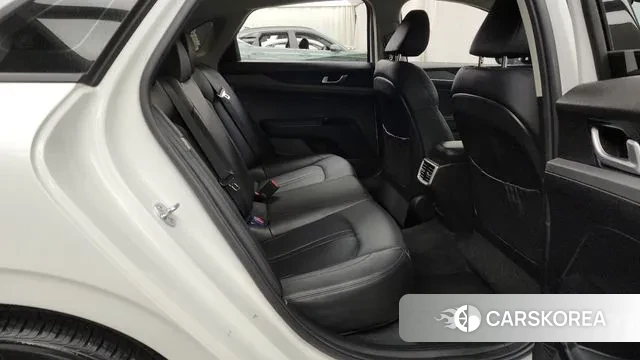 Kia The New K5 3rd generation 2024 Белый из Кореи, фото 3