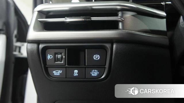 Hyundai Grandeur Hybrid (GN7) 2023 Белый из Кореи, фото 3