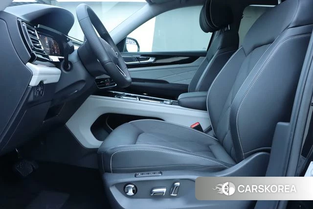 Volkswagen Tourang 2024 Черный из Китая, фото 3