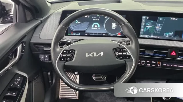 Kia EV6 2023 Черный из Кореи, фото 3