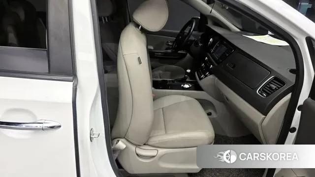 Kia All New Carnival 2018 Белый из Кореи, фото 3
