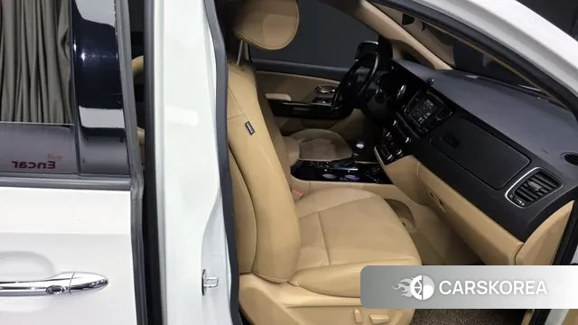 Kia The New Carnival 2019 Белый из Кореи, фото 3