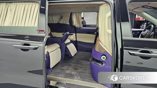 Kia Carnival 4th generation 2023 Черный из Кореи, фото 3