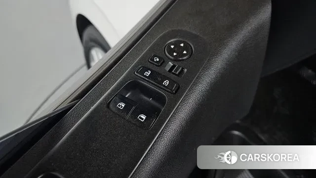 Hyundai Staria 2022 Белый из Кореи, фото 3