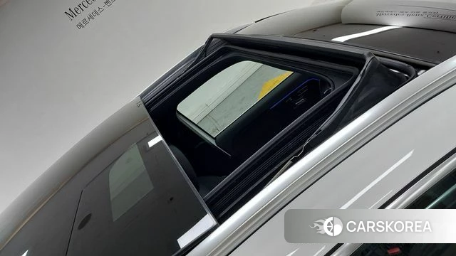 Mercedes-Benz GLA - Class H247 2025 Белый из Кореи, фото 3