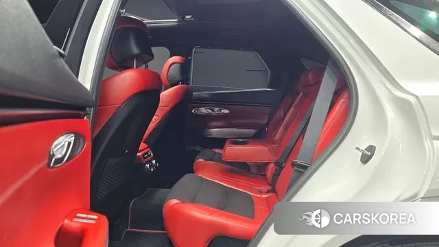 Genesis GV70 2021 Белый из Кореи, фото 3