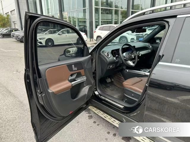 Mercedes-Benz GLB 2024 Черный из Китая, фото 3