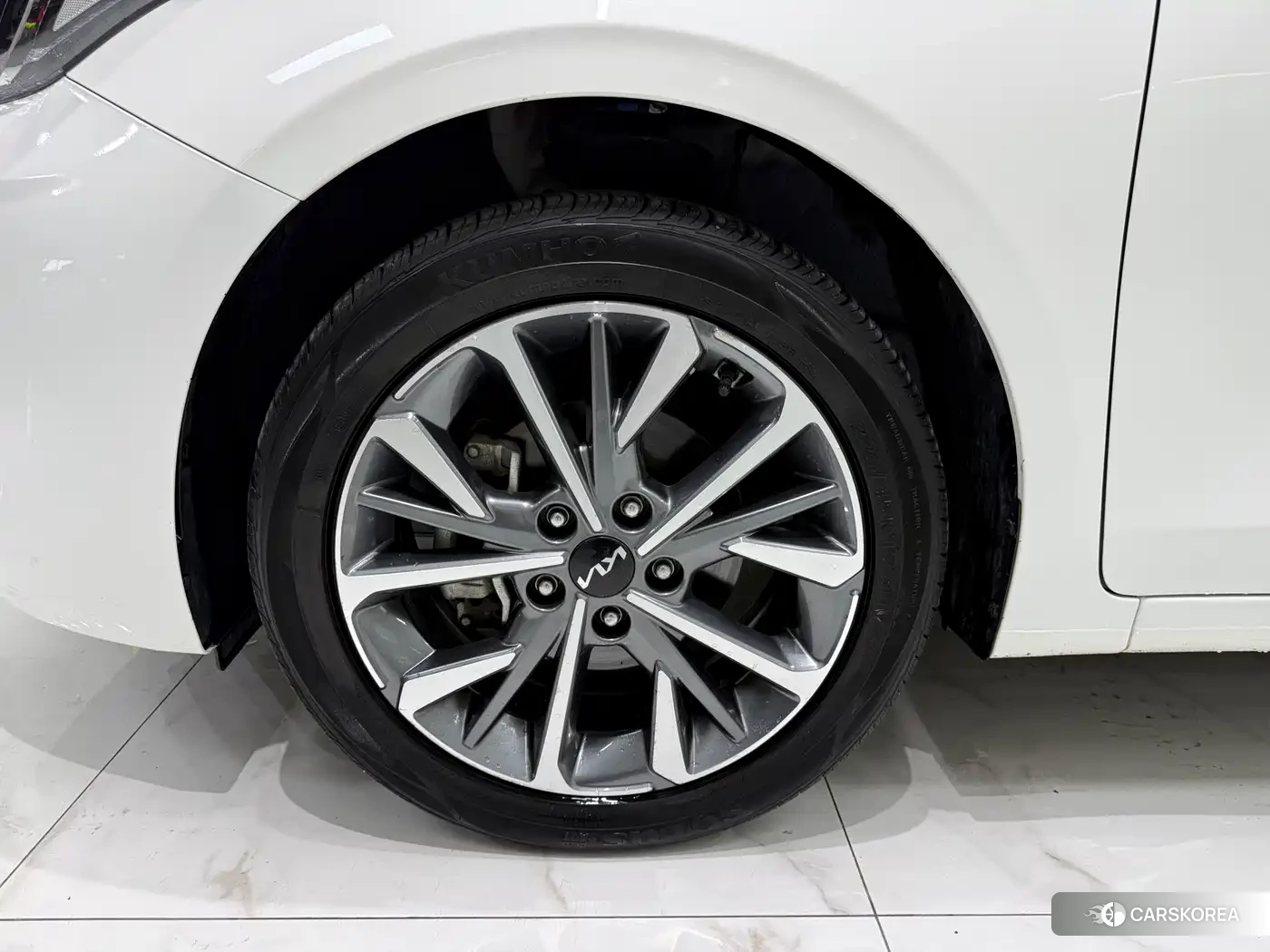 Kia K3 2021 Белый из Китая, фото 3