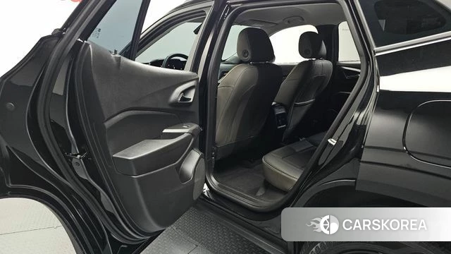Chevrolet (GM Daewoo) Trax Crossover 2025 Черный из Кореи, фото 3