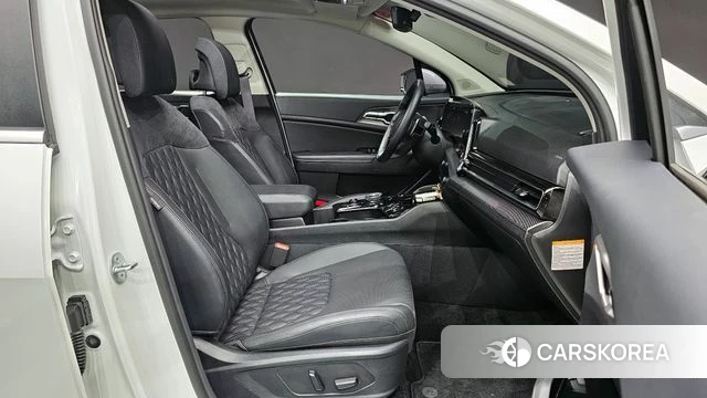 Kia Sportage 5th Generation Hybrid 2023 Белый из Кореи, фото 3