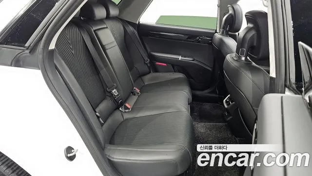 Hyundai Grandeur Hybrid (GN7) 2023 Белый из Кореи, фото 3