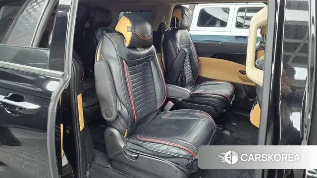 Kia Carnival 4th generation 2023 Черный из Кореи, фото 3