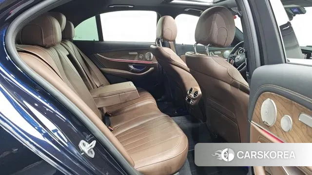 Mercedes-Benz E-Class W213 2022 Синий из Кореи, фото 3