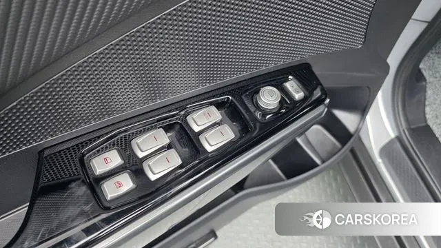 Ssangyong Tivoli Armor 2018 Серебряный из Кореи, фото 3