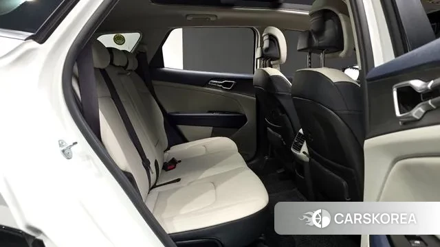 Kia Sportage 5th Generation 2023 Белый из Кореи, фото 3