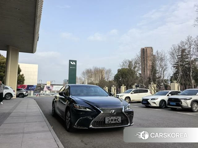 Lexus ES 2021 Синий из Китая, фото 3