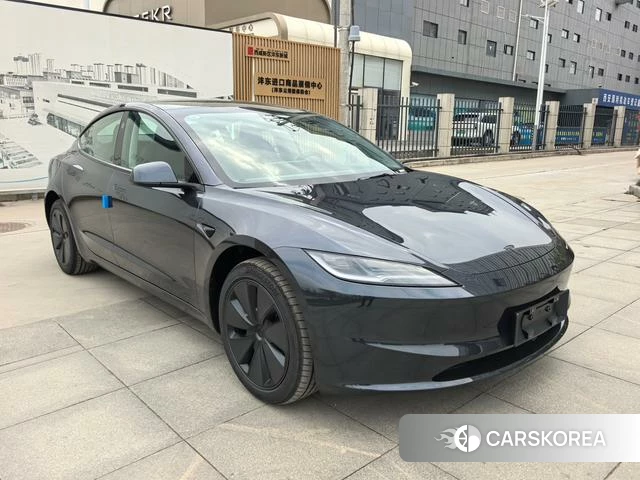 Tesla Model 3 2026 Темно-серый из Китая, фото 3