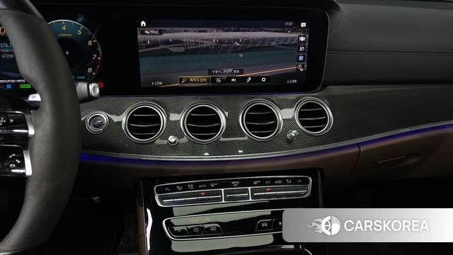 Mercedes-Benz E-Class W213 2021 Белый из Кореи, фото 3