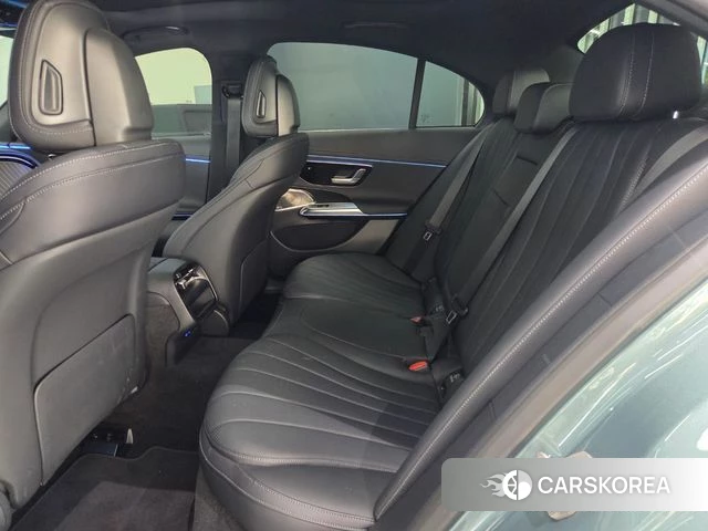 Mercedes-Benz E-Class W214 2025 Небесно-голубой из Кореи, фото 3