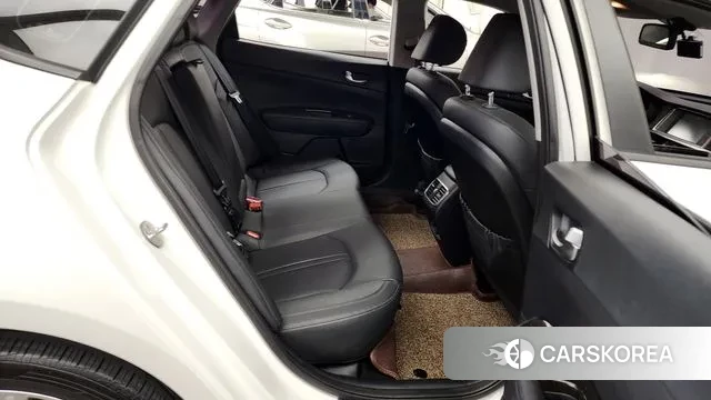 Kia The New K5 2nd generation 2018 Белый из Кореи, фото 3