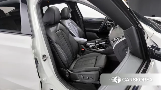 BMW X4 (G02) 2024 Белый из Кореи, фото 3