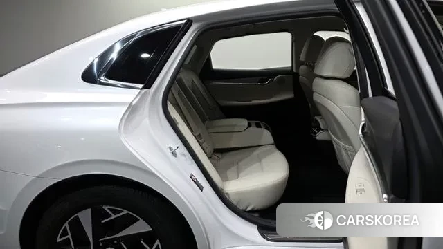 Hyundai The New Grandeur IG Hybrid 2021 Белый из Кореи, фото 3