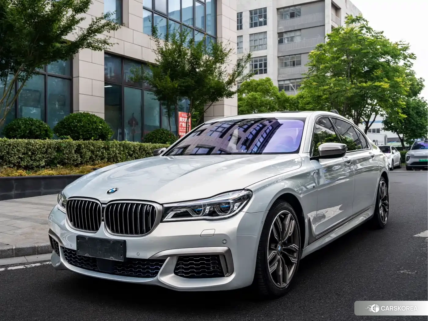 BMW 7 series 2020 Silver/gray из Китая, фото 3