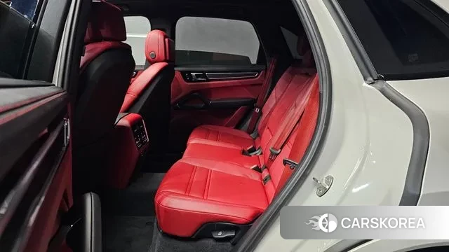 Porsche Cayenne (PO536) 2023 Серебристо-серый из Кореи, фото 3