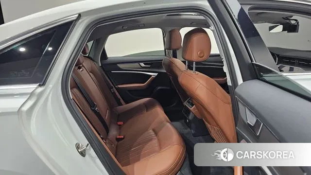 Audi A6 (C8) 2020 Черный из Кореи, фото 3