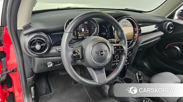 Mini Cooper 2021 Красный из Кореи, фото 3