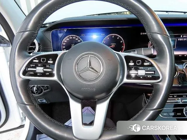 Mercedes-Benz E-Class W213 2019 Белый из Кореи, фото 3