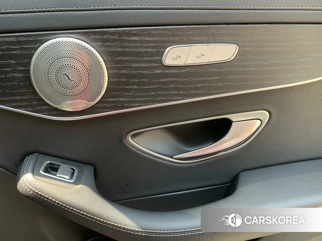 Mercedes-Benz Class C 2021 Красный из Китая, фото 3
