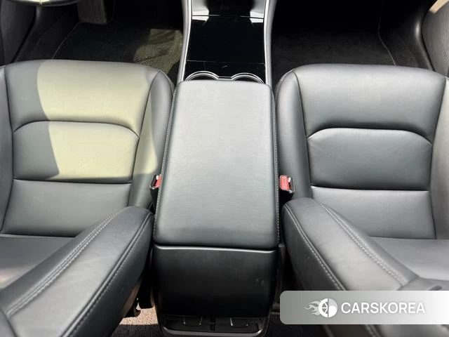 Tesla Model 3 (imported) 2019 Черный из Китая, фото 3
