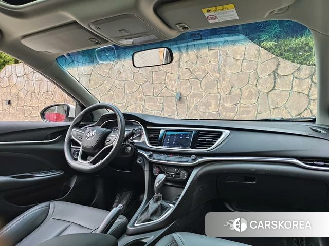 Buick Yinglang 2023 Белый из Китая, фото 3