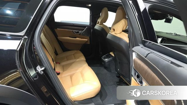 Volvo V90 Cross-Country 2020 Черный из Кореи, фото 3
