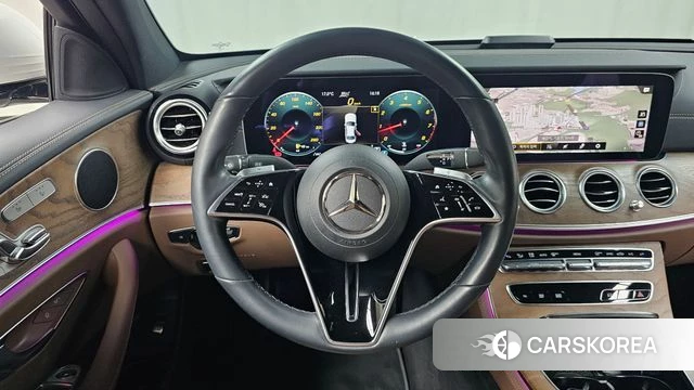 Mercedes-Benz E-Class W213 2021 Белый из Кореи, фото 3