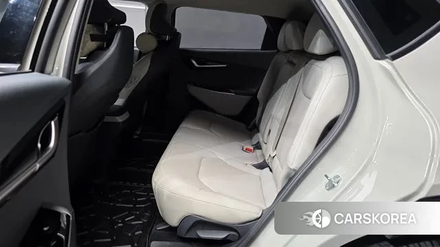 Kia EV6 2022 Серебристо-серый из Кореи, фото 3