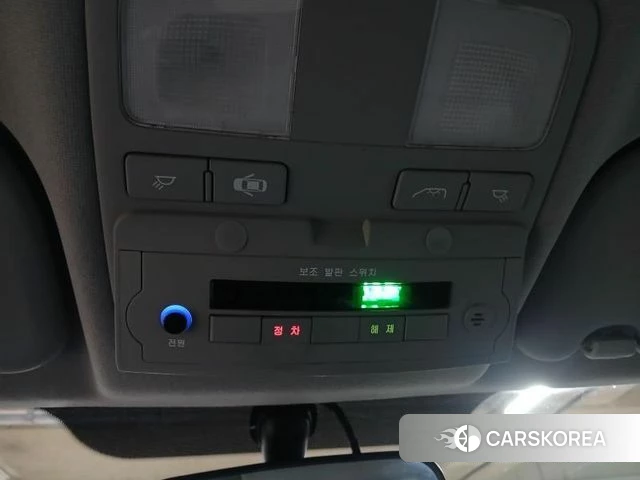 Hyundai The New Grand Starex 2021 Желтый из Кореи, фото 3