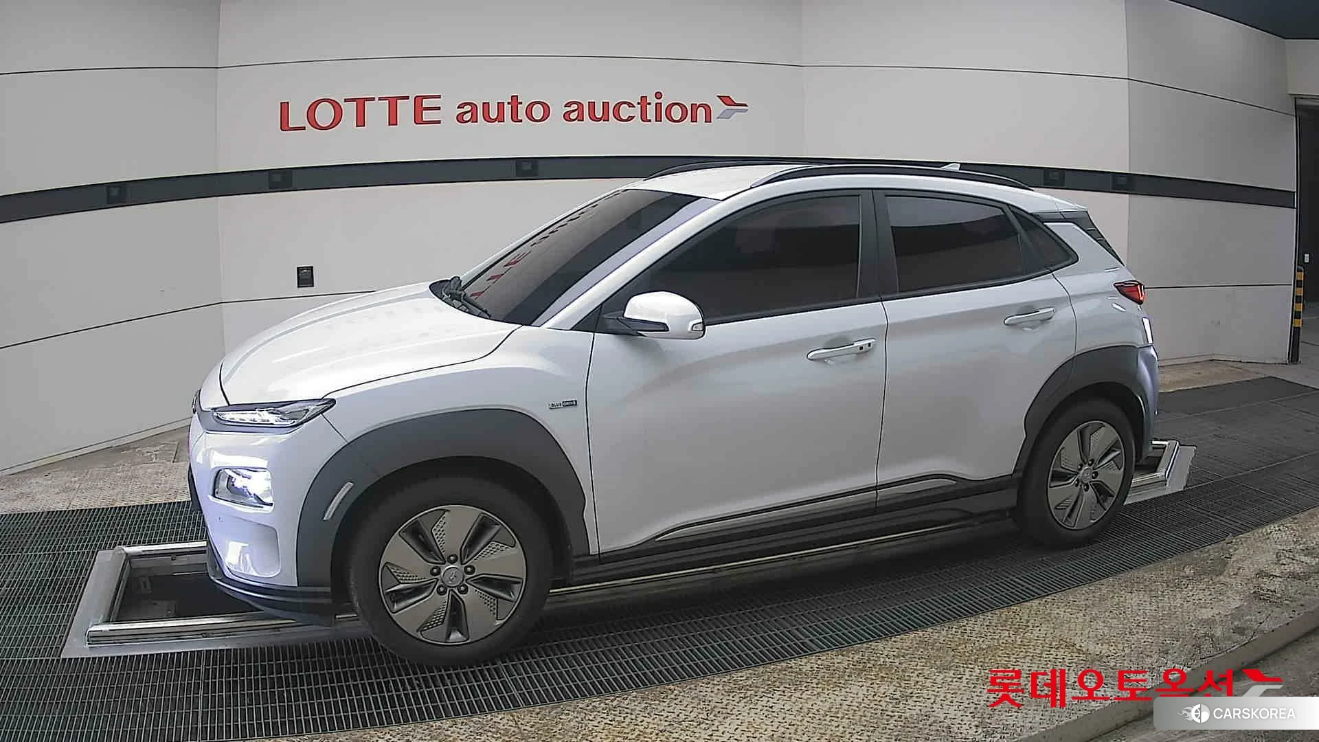 Hyundai KONA Electric 2020 Chokwhite из Кореи, фото 3