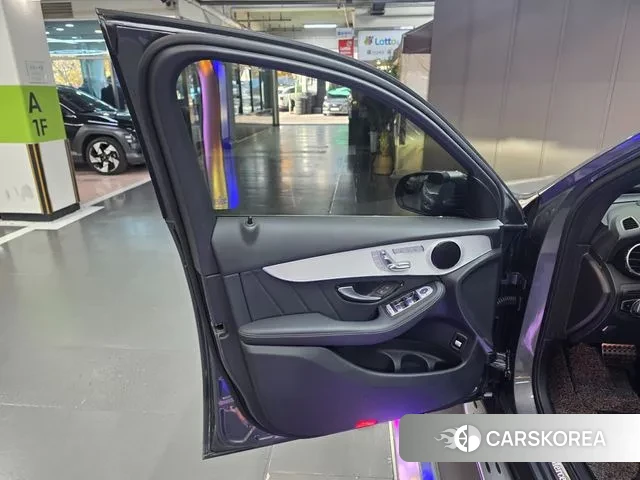 Mercedes-Benz GLC-Class X253 2020 Черный из Кореи, фото 3