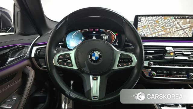 BMW 5 Series (G30) 2021 Черный из Кореи, фото 3
