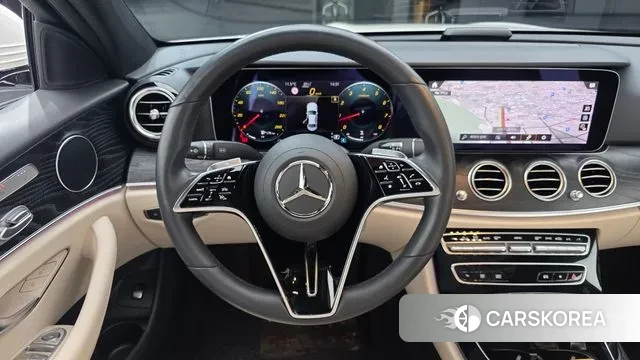 Mercedes-Benz E-Class W213 2022 Белый из Кореи, фото 3