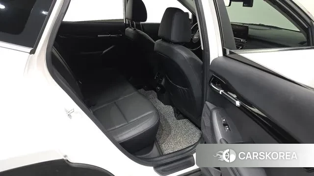 Kia Seltos 2022 Белый из Кореи, фото 3