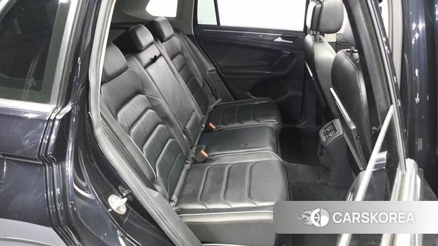 Volkswagen Tiguan second Generation 2018 Черный из Кореи, фото 3