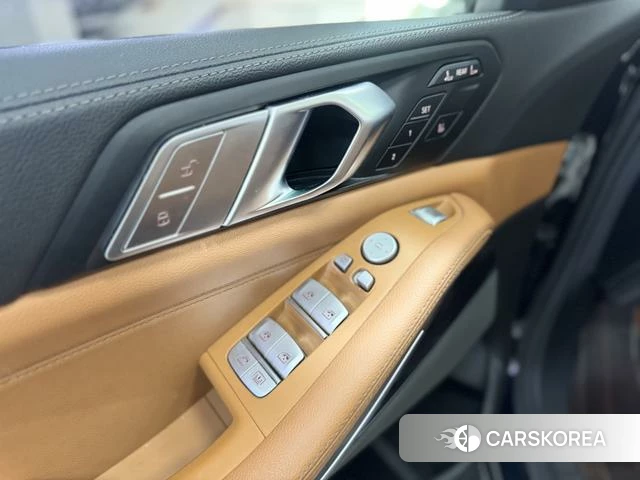 BMW X7 2020 Черный из Китая, фото 3