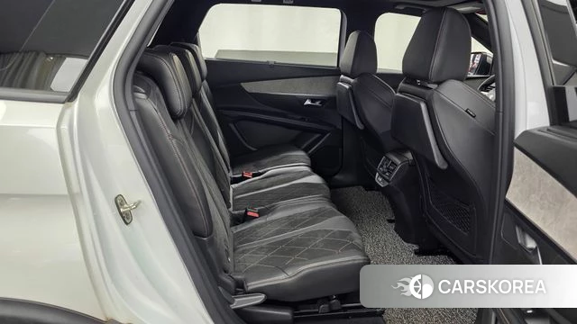 Peugeot 5008 second generation 2018 Белый из Кореи, фото 3