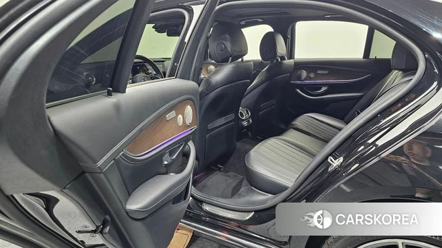 Mercedes-Benz E-Class W213 2022 Черный из Кореи, фото 3