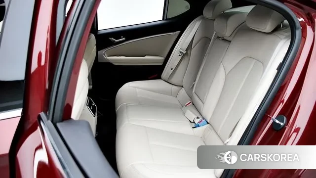 Genesis The New G70 2024 Красный из Кореи, фото 3